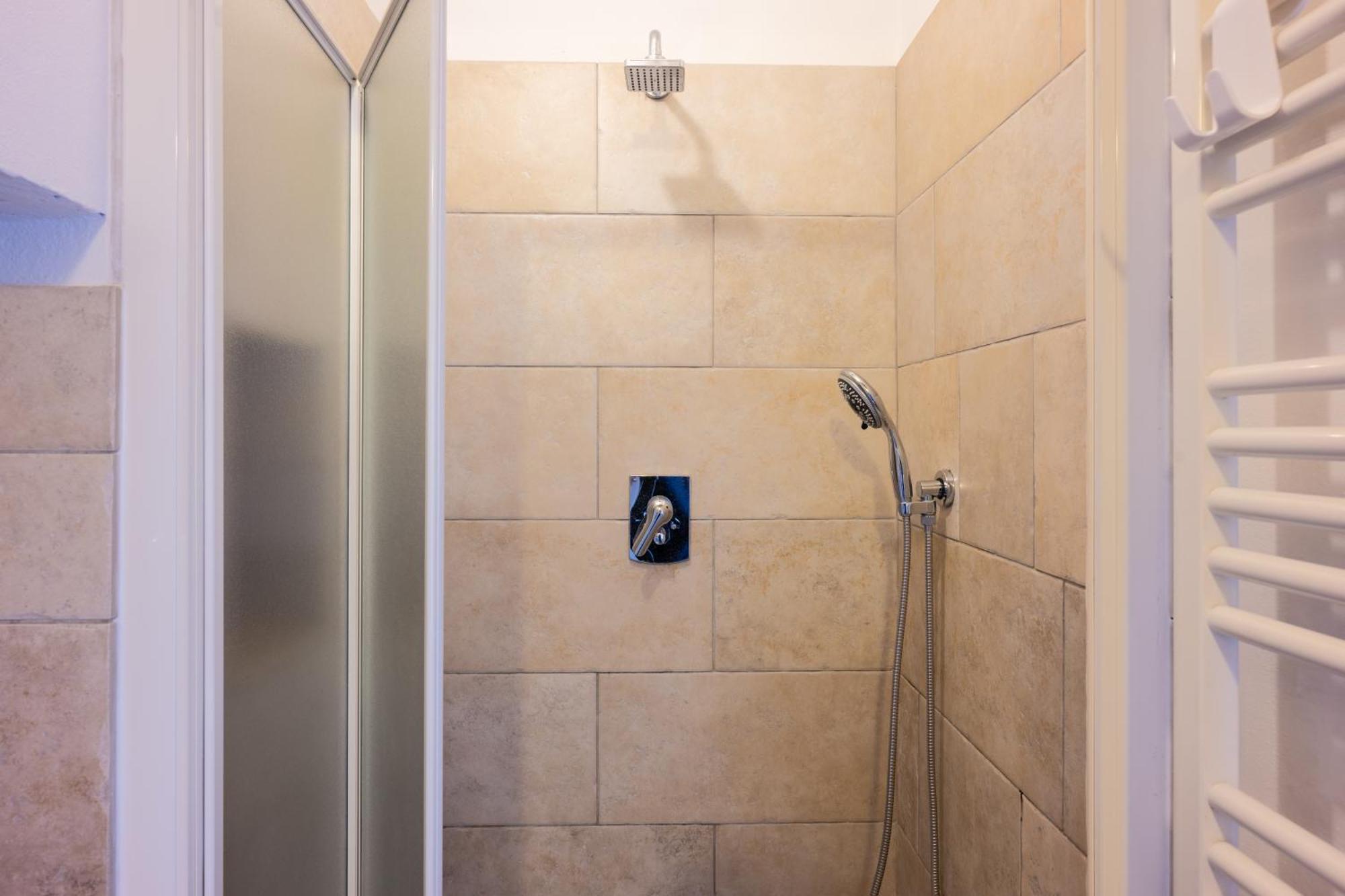 Tipica Cozy House + Parking! * Florencia